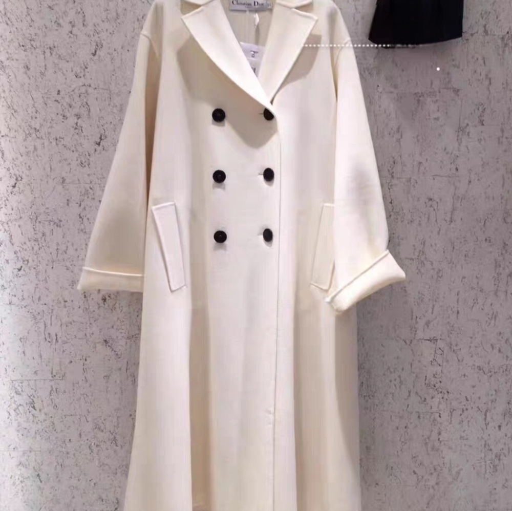 Write wool coat